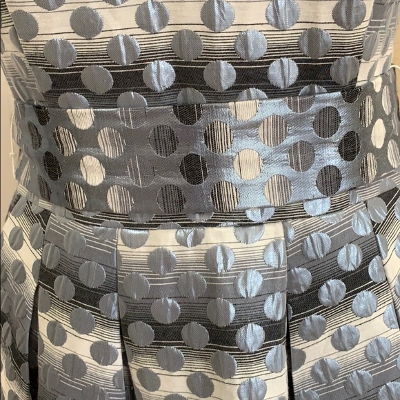 Karlie dress -Size medium - Picture 3 of 8